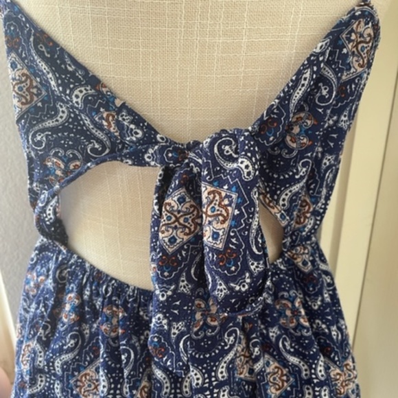 Charlotte Russe Blue Boho Floral Romper with Scoop Neck & Tie-Back – Size S - Picture 6 of 9